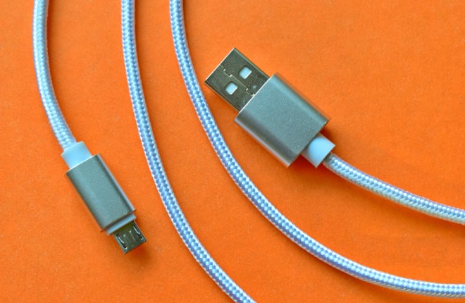 Los mejores cables micro USB en 2023